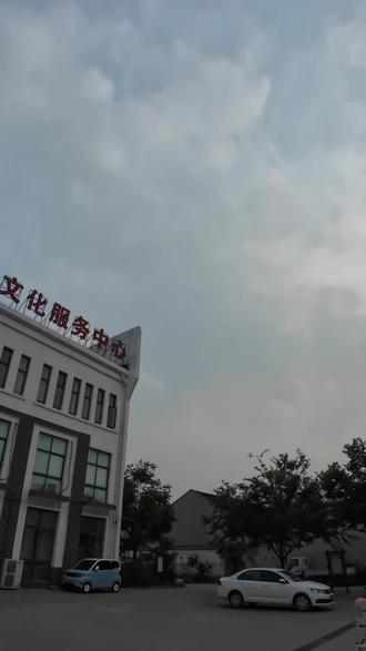 第一人称装爱玛lumi DIY 装饰 第一人称装扮电动车,走在大街上是一道靓丽的风景线。#可爱粉色电动车 #适合女生骑的电动车推荐 #爱玛电动车爱玛lumi