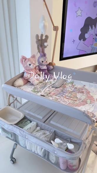 有了养一胎的经验,二胎我提前就安排上尿布台,因为实在不想让我的老腰在那么酸爽了#尿布台 #母婴好物 #二胎经验