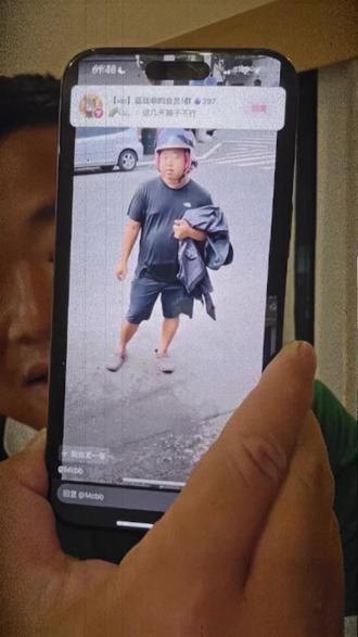 我的拖鞋也有私生饭了#蓝战非#蓝战非探索世界