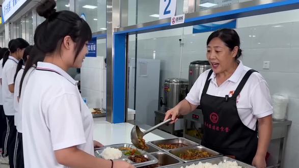 #食堂阿姨打饭AI#奇文