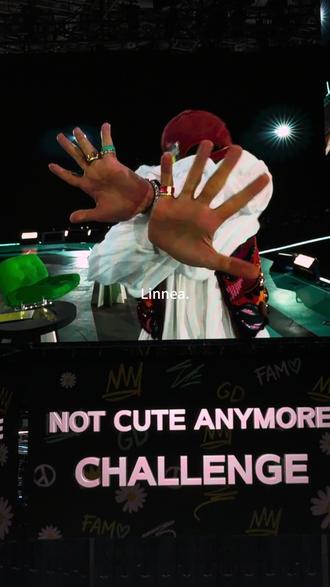 咱🐲哥这刀马算是跳上瘾了
#权志龙 #权志龙gd #权志龙见面会 #fam