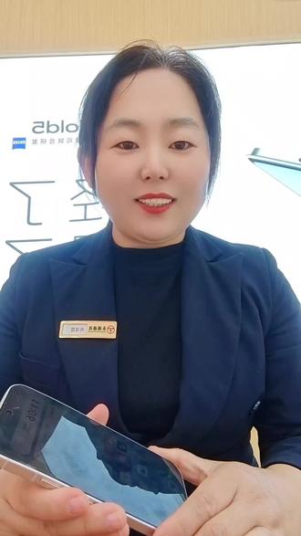 #手机使用小技巧 #减少嘈杂环境音 #卖手机的小姐姐