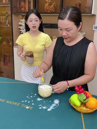 家里面有了这款牛奶咖啡豆浆,搅拌杯,喝咖啡,喝豆浆的时候,再也不用担心疙了疙瘩了,绞出的口感丝滑特别细腻#全自动搅拌杯 #牛奶咖啡搅拌杯 #豆浆搅拌杯
