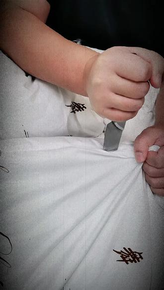 不到100块钱就能买到西伯利亚的95白鹅绒被?结果真相让我很震惊!#测评 #打假 #鹅绒被 #避坑 #万万没想到 @DOU+小助手 @DOU+上热门