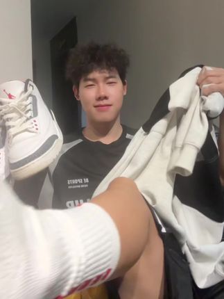 今天是你的单眼皮凑凑男主角