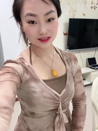 情感咨询赛道文案素材 - 做个花心的女人,花时间发经历在自己身上让自己发光,而不是纠结他到底爱不爱你,他对你好不好爱不爱你,别人一眼就能看得出来,停止内耗 - 霍邱:九嫂(健康轻体40.7斤)作品