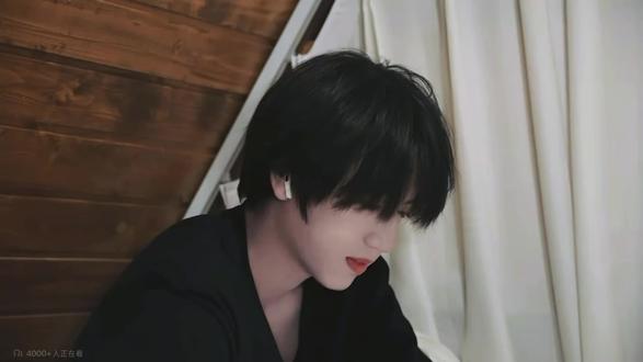 一开口就哭了 我的两个小苦瓜 好好的好不好🥺#张桂源#张函瑞#桂瑞#浔桂雨@抖音热点 @抖音小助手 @猪咪酷映 @炸毛碗盆…!
