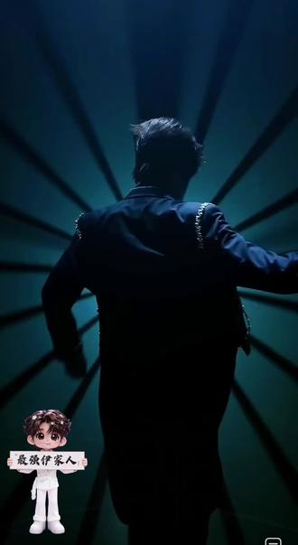 帅气的舞蹈配上帅气的少爷,恭喜少爷公会赛七连冠,努力的人终会得到回报的@鲸·峻伊🤍⁹²⁸ @长鲸传媒 @龙浩天男团 鲸·渝101 #伊928 #比赛现场 #加油