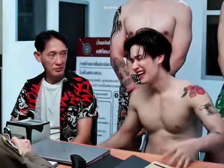 妞:此仇不报 更待何时
#taynew#机飞狗跳