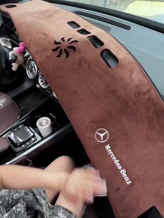 适用奔驰中控台仪表台避光垫新E级E300L GLC GLB C260L汽车内用品#好物推荐 #中控台避光垫 #避光垫推荐 #仪表台避光垫 #避光垫