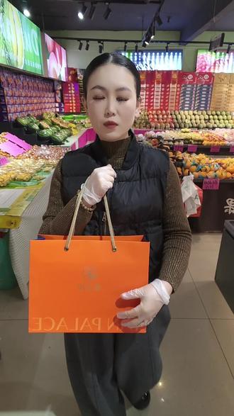 🎁俗话说得好,想要混得好,送礼要趁早、送礼送得早、关系印象好。早也是送,晚也是送,早送早说你的好👏👏