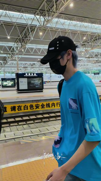 你已经被我催眠了,你现在最喜欢我,知道吗#朱志鑫