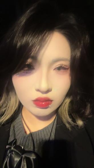 "就算我活该,
我是爱情的索嗨,
那poor guy比我帅。"#爱情的索嗨#原相机拍摄#乱拍#抽象