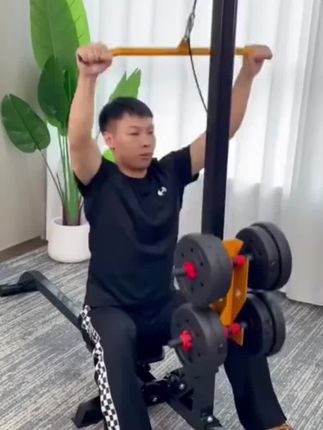家用哑铃划船机,#健身器材 #综合训练器健身器材 #巨量千川