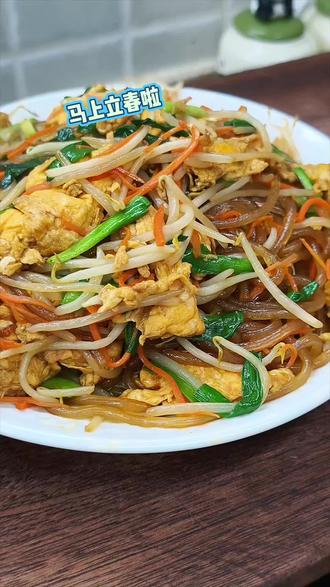 立春的仪式感,春饼配合菜太满足了#炒合菜 #家常菜 #下饭菜 #立春了 #抖音教你做美食