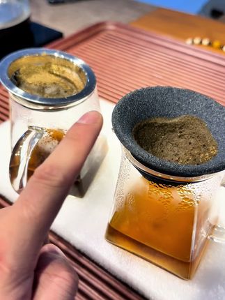 一个设计感十足,并且让你一丁点茶渣都喝不到的茶漏,巨好用!#茶漏 #泡茶神器 #茶具好物推荐 #茶滤 #茶具