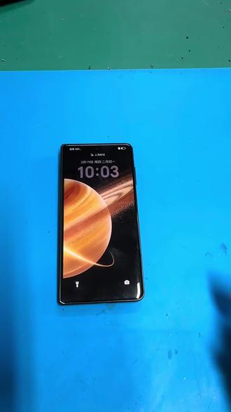 荣耀魔术V3大屏损坏更换大屏维修。#折叠屏 #荣耀折叠屏 #荣耀V3 #北京