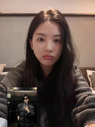 电梯墨镜耍帅照ai指令教程来啦!#豆包ai #豆包P图已经nextlevel了 #耍帅 #豆包 #指令教程