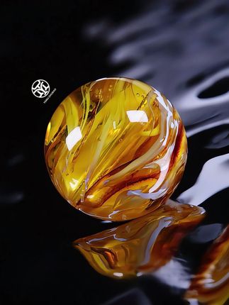 10毫米以上的拉丝圆珠找去 这颗16+,你有人无。更多典藏角度等你细品 #琥珀蜜蜡 #高级珠宝 #珠宝 #文玩配饰 #文玩配珠