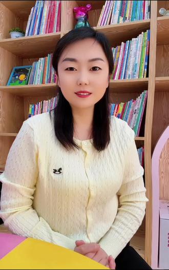 🌞二下看图写话精美范文#阅读指导师 #让阅读陪伴孩子成长 #作文 #热门