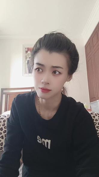 在东北如何形容穿鞋👟薄??#搞笑对口型配音 #创作者中心 #创作灵感 #对口型飚演技 #热门 @DOU+小助手 @抖加🔥上热门🔥dou+🔥热点宝 @创作灵感小助手