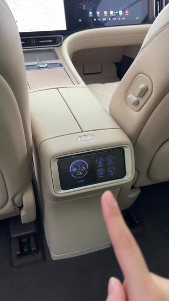 问界M9冰箱冬天还可以制热,今天一条视频教会你#问界M9 #问界M5冬日温暖贴心伙伴 #问界M8冬日温暖贴心伙伴 #鸿蒙智行