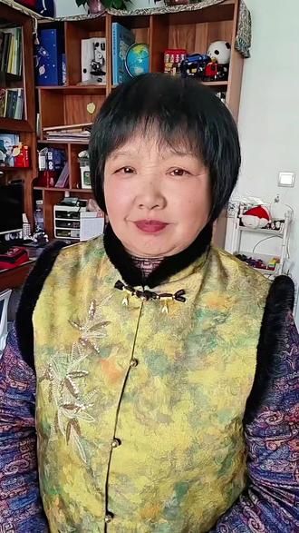 一副对联藏玄机,十个女儿称万金,十个姑爷算五子,老伴离世自称寡人。#对联趣事 #趣味解读#传统故事#中华文字博大精深 #抖音二创激励计划 @抖加🔥上热门🔥dou+🔥热点宝 @DOU+小助手