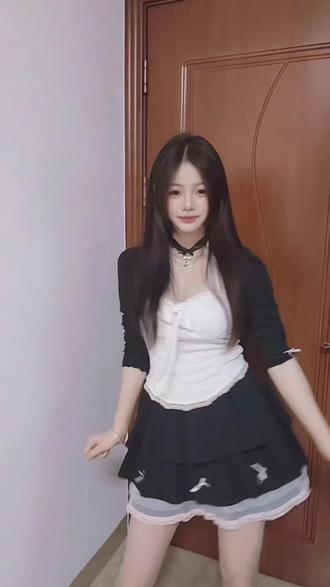 现在满脑子都是1234#TLL摇4 #自学舞蹈打卡 #简单易学 #创作者扶持计划