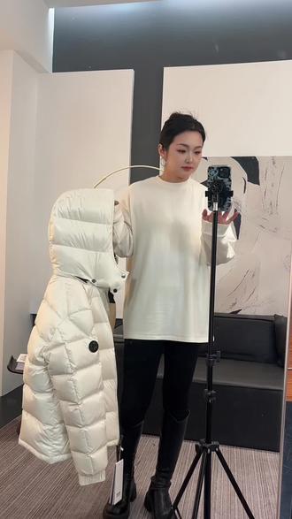 微胖姐妹泡芙羽绒服免避坑!!!!
轻盈好看又保暖,日常通勤好搭配,就是有点贵!
刷到我的姐妹福音来啦#羽绒服 #冬天就要保暖又好看
