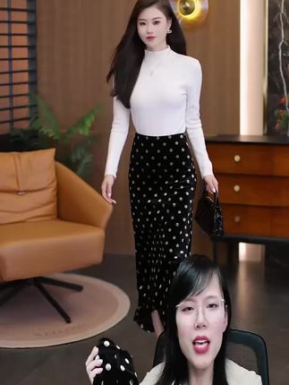 好看时尚经典百搭金丝绒波点鱼尾裙来啦,秋季新款,面料柔软细腻舒适。#鱼尾裙半身裙 #秋季新款 #半身裙中长款 #穿搭分享 #点击商品橱窗进店购买