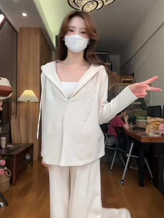 #今日穿搭 秋天产检逛街松弛感穿搭是这套给的,好显瘦好好看啊!#孕期穿搭 #秋季新款 #入秋穿搭 #孕妇套装