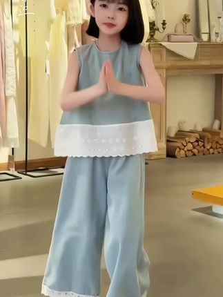 女童夏季无袖套装2025新款女孩大童韩系穿搭儿童夏装高级感两件套#夏季穿搭 #出游穿搭 #女童套装 #高品质童装 #中大童搭配