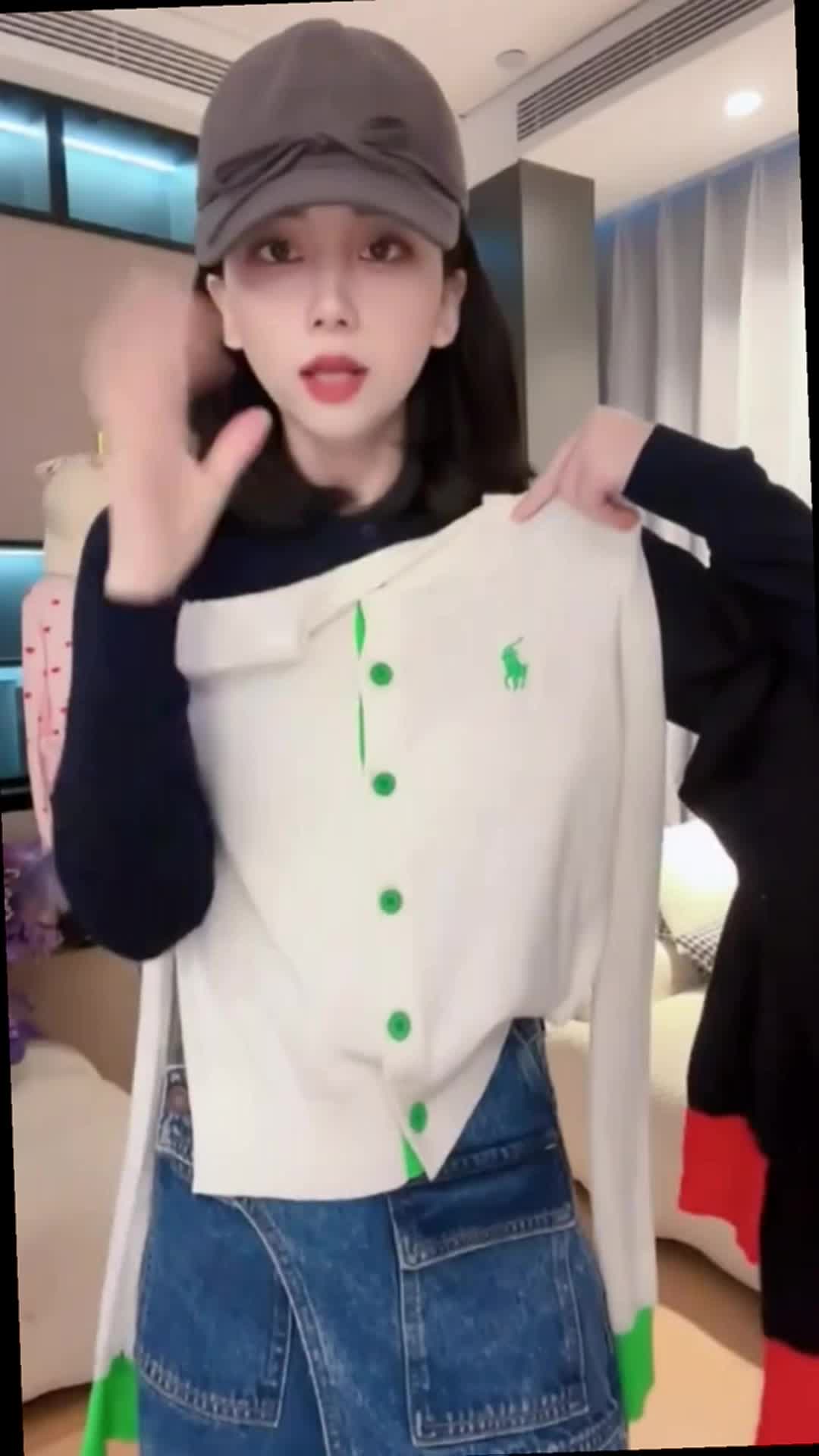 #谁穿谁好看@抖音小助手