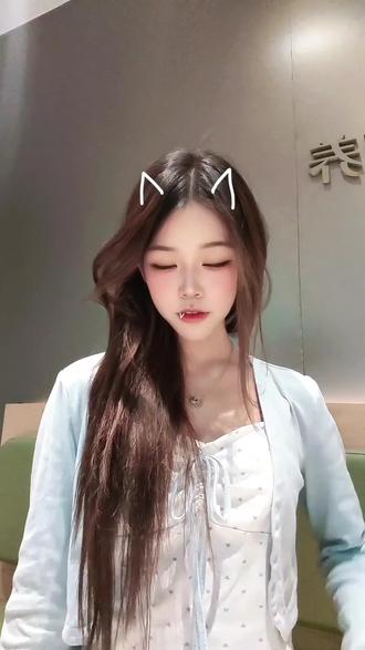 可不可以你把我宠坏~ #宠坏 #脆脆摇 #手势舞 #卡点