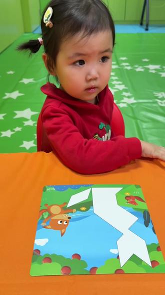 拼了半小时,终于把小狐狸拼出来了!🦊
#七巧板 #感知力训练 #育儿经验分享 #在家早教