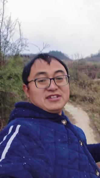 2026的第一场雪涨
希望我们都能像雪花一样
自由、轻盈,不负这场奔赴!#冬雪#2026 #元旦快乐