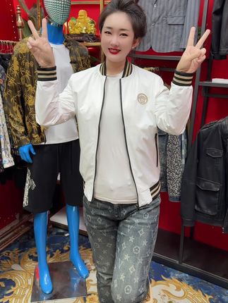#男士外套 #秋季新款 #男士夹克 #潮流服饰 #面料柔软舒适
