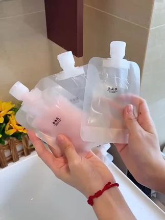 十一出门旅行,有了这个化妆护肤品分装袋,在也不用瓶瓶罐罐带一大堆,真的太方便啦#分装袋 #旅游必备 #方便又实用