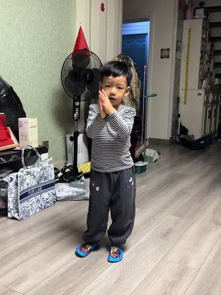 #小班手指游戏 #幼儿园 上学学东西啦 棒棒哒