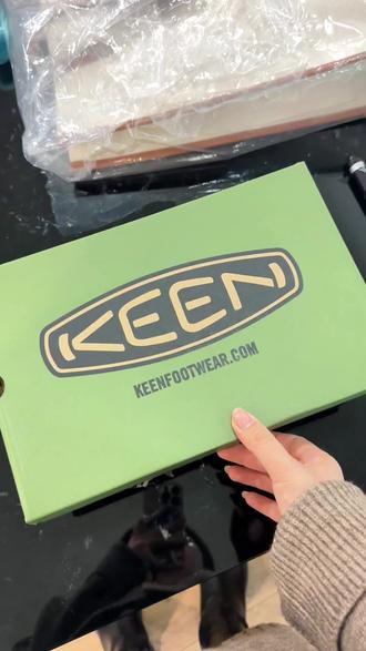 #keen #keen鞋 #韩国买手 🇰🇷keen灰紫色开箱,来韩国怎么能不买一双丑丑鞋呢