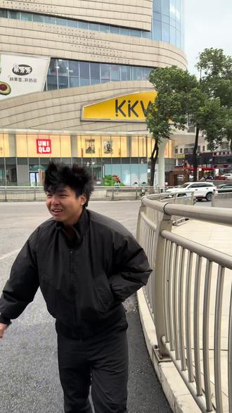 没人告诉我岳阳晴天过后这么阴啊😅十级大风