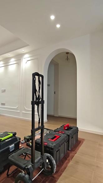 生活需要艺术的点缀,
观影需要品质的追求。
海信艺术电视安装日记!
#海信电视#品质生活#艺术电视#海信科技超有AI#电视安装