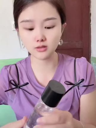伊渼雅拍1发3维E护肤甘油保湿锁水提亮肤色妆前补水不卡粉120ml