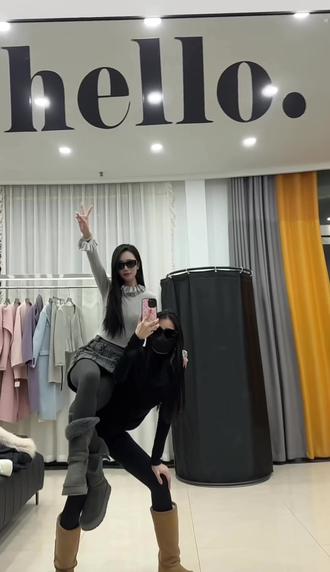 姐有的是力气~#闺蜜拍照姿势 #解锁新姿势