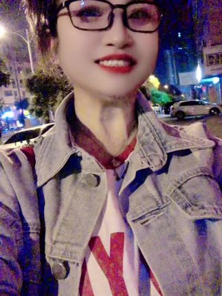 在浩瀚的世界,谢谢你让我遇见你缘分,错过释怀!生活即使你在奔忙中累了.厌了,也靖不要妥协,放弃和消沉,打不败的自己,可控制生活节奏,因为生活的本身,就是不期而遇的温暖,和生生不息的希望!生活中最好的状态就是:既能温暖他人,也不辜负自己。用善良温暖世界,用智慧滋养自己!