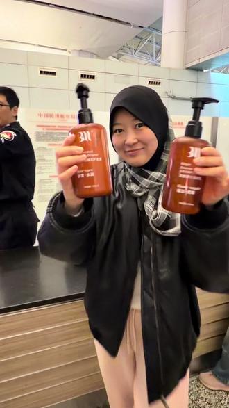 例假来我不洗头!一星期没洗头,头发最真实的状态!!控油效果真的好,三天不洗头发也是蓬松的。#养发小妙招 #好物推荐🔥 #省流科普 #同城优先推荐