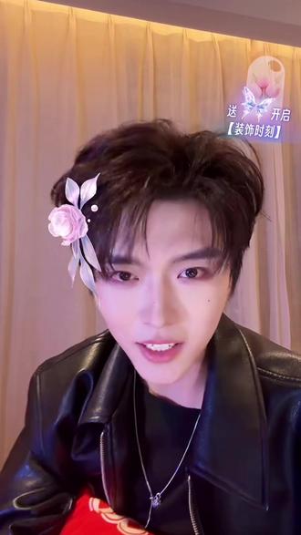 烟花易冷梦男来也~@卡戎☁️
恭喜卡戎收获100万份卡皮巴拉的爱~
恭喜昼以继夜首日收藏破100万~昼以继夜爆爆爆@过儿短剧
#卡戎 #昼以继夜 #唱歌 #直播录屏分享