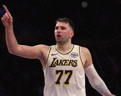 湖人伤病满营,东契奇不会复出#NBA#湖人#东契奇