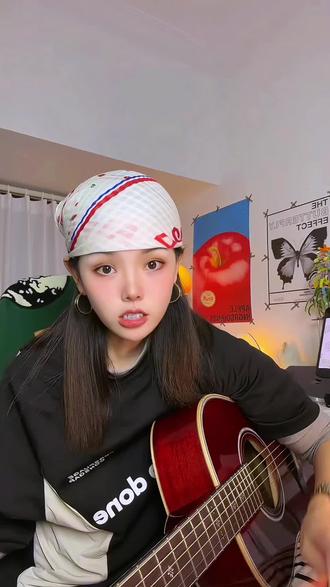 只要19.8就能到手两册,趁着活动还在赶紧冲 #吉他 #自学吉他 #吉他初学者 #吉他教材 #吉他书推荐