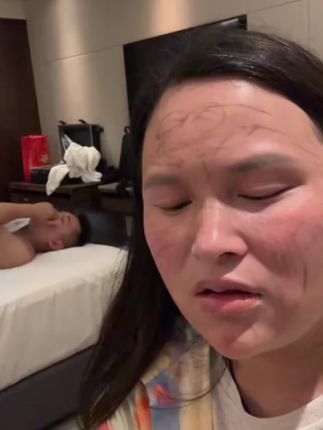 灵璧人都在用这个粉底液…你们可以试一试 #粉底液推荐#每一次的努力都是成长的礼物 #内容太过真实 #看过来 #原相机无美颜 @DOU+好生意 @DOU+小助手